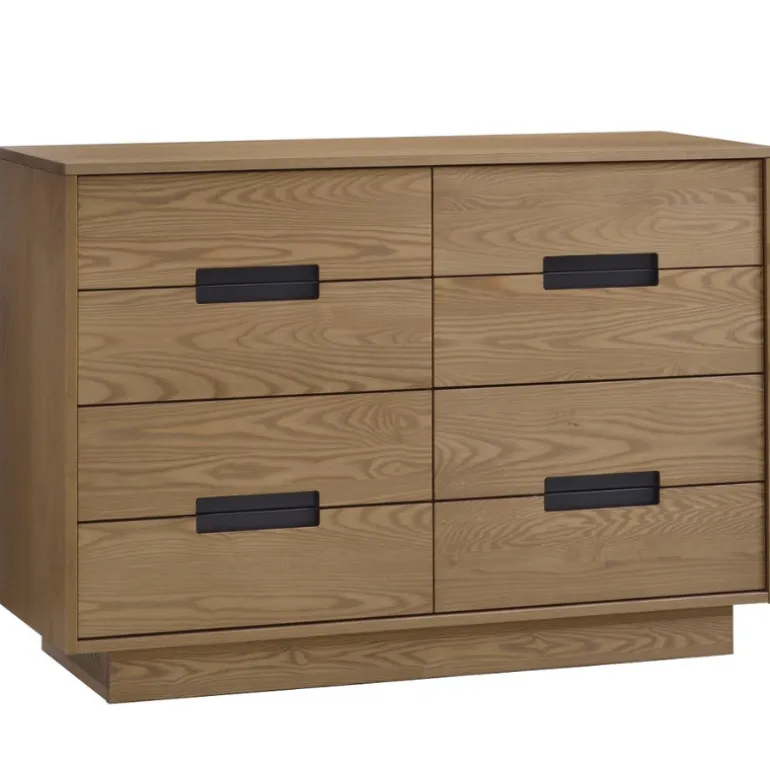 Como 8-Drawer King Dresser - 65"